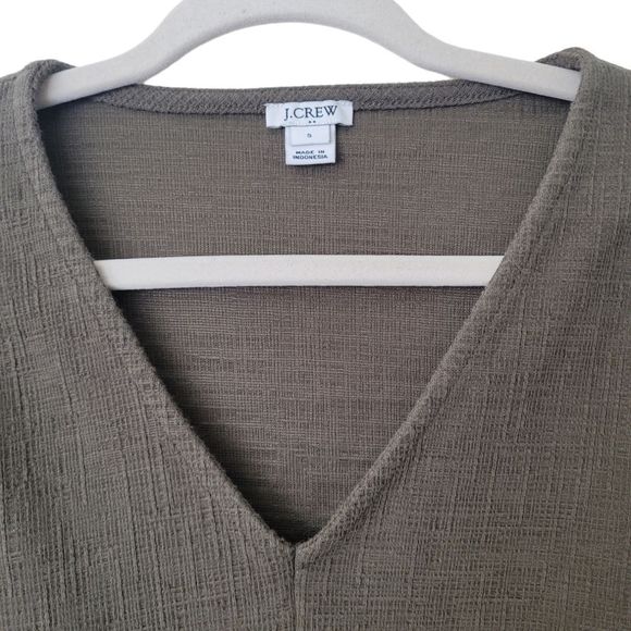 J Crew Olive Textured V-neck Tie-Front Tee - Picture 3 of 5